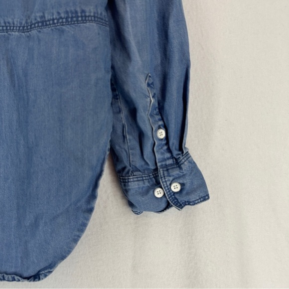 Athleta Shirt Bootjack Chambray ButtonUp Denim Split Back Top Woman’s XS Blue - Picture 6 of 12